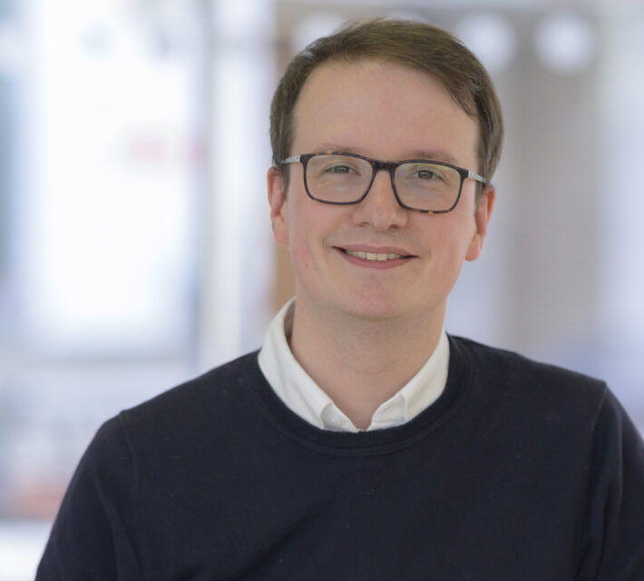 Des-1000-aspect-ratio-710-640